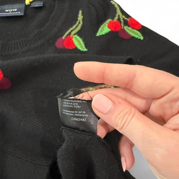 Anthropologie Maeve Puff-Sleeve Cashmere Jumper XS Black with Cherry Print - Picture 8 of 11